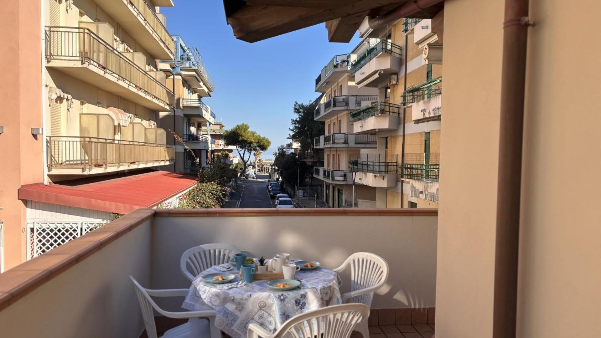 Dante Silvi Vacanza Silvi Marina Exterior photo
